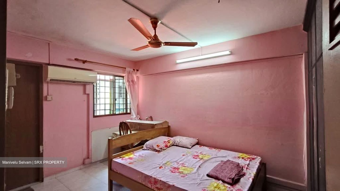 Blk 243 Jurong East Street 24 (Jurong East), HDB 3 Rooms #596351091